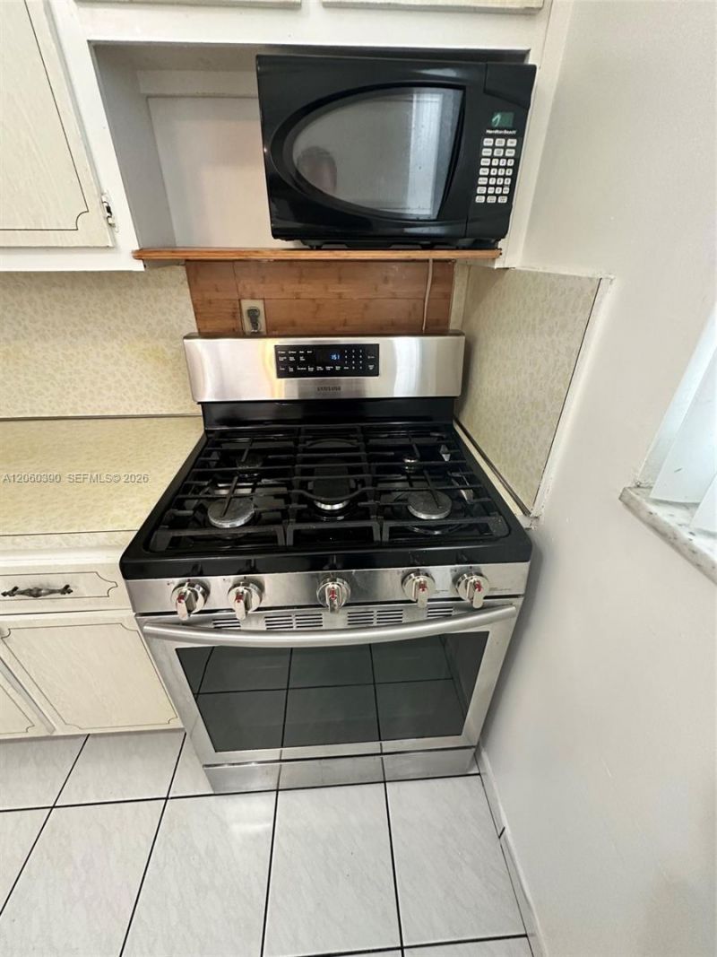720 Collins Ave, Unit 309, Miami Beach, FL 33139 Photo