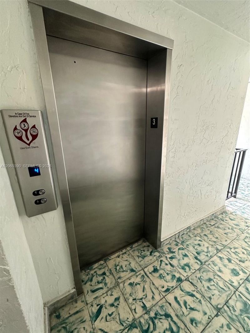 720 Collins Ave, Unit 309, Miami Beach, FL 33139 Photo