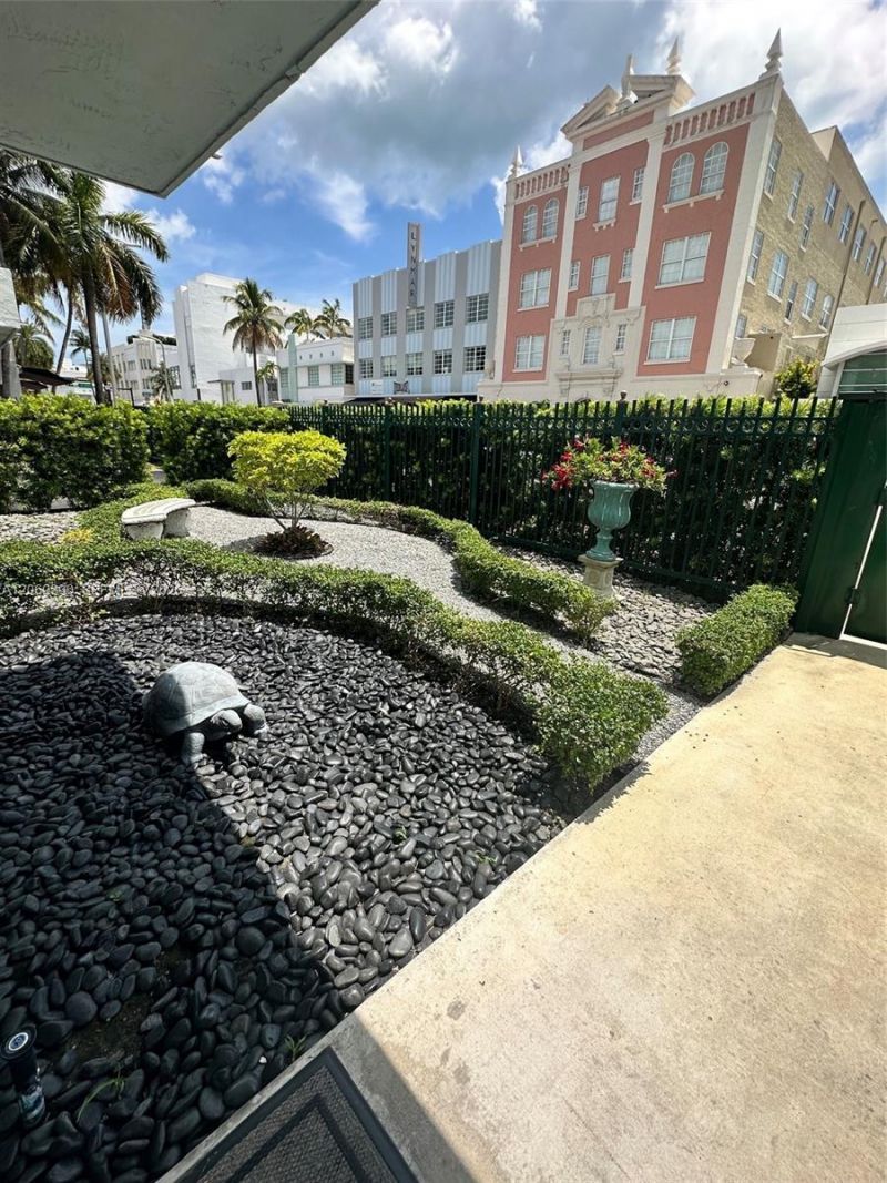 720 Collins Ave, Unit 309, Miami Beach, FL 33139 Photo
