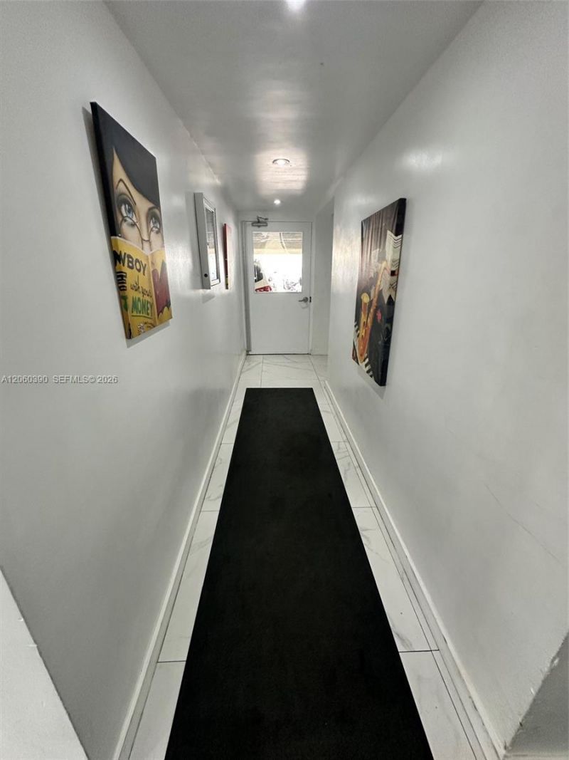 720 Collins Ave, Unit 309, Miami Beach, FL 33139 Photo