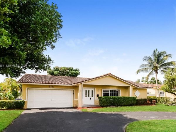 3631 NW 108th Dr , Coral Springs, FL 33065