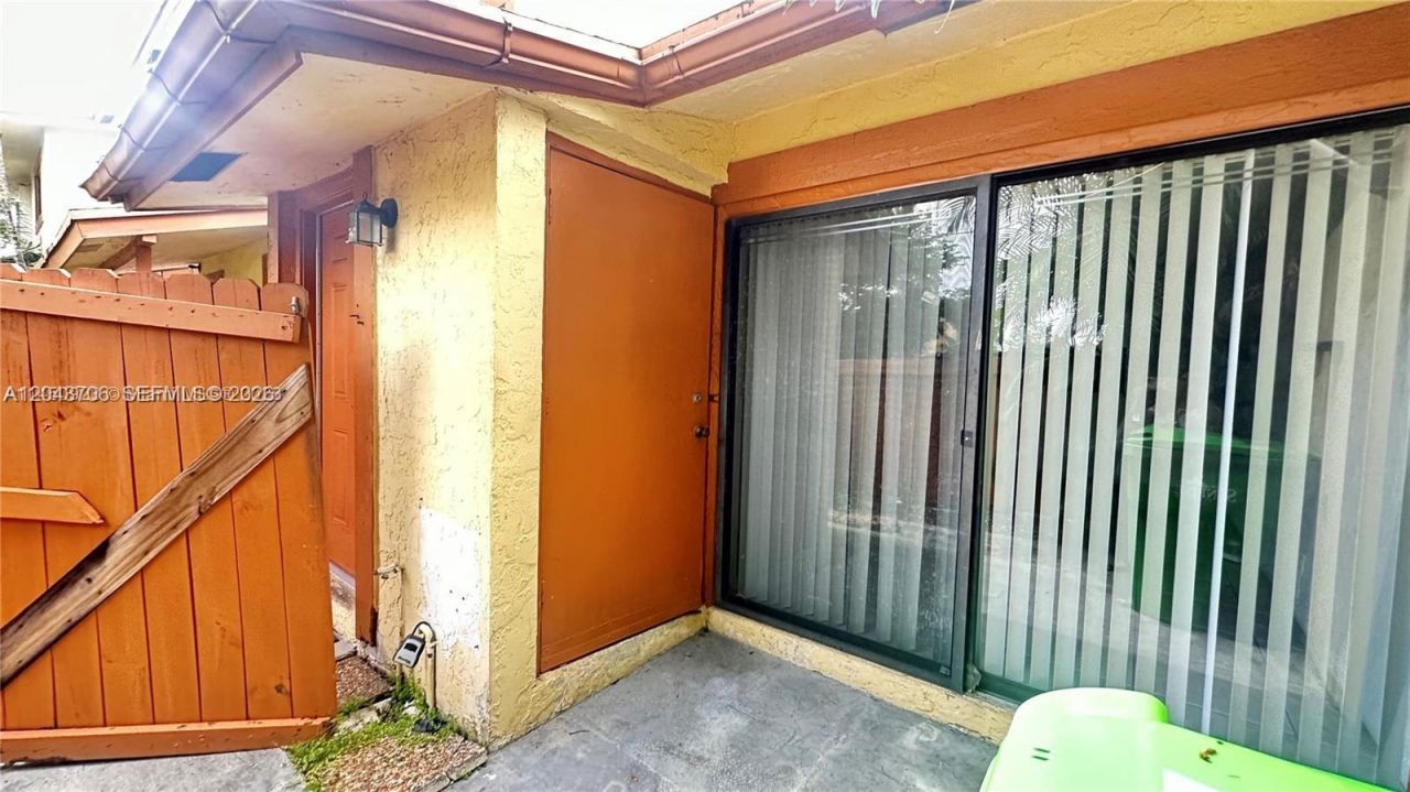 4091 Sierra Te , Unit 4091, Sunrise, FL 33351 Photo