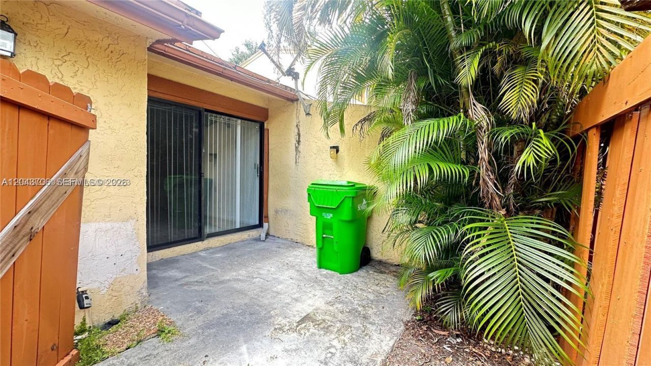 4091 Sierra Te , Unit 4091, Sunrise, FL 33351 Photo
