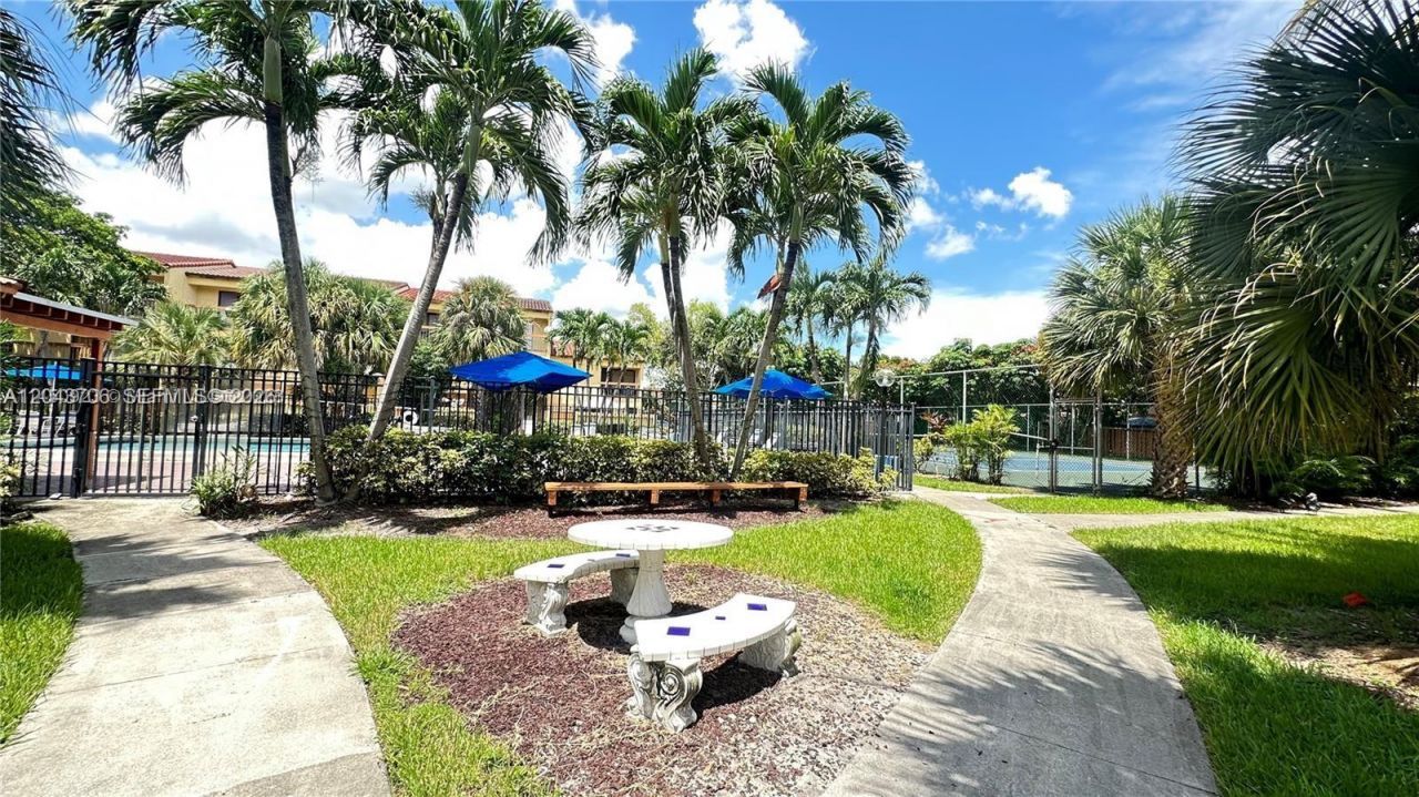 4091 Sierra Te , Unit 4091, Sunrise, FL 33351 Photo