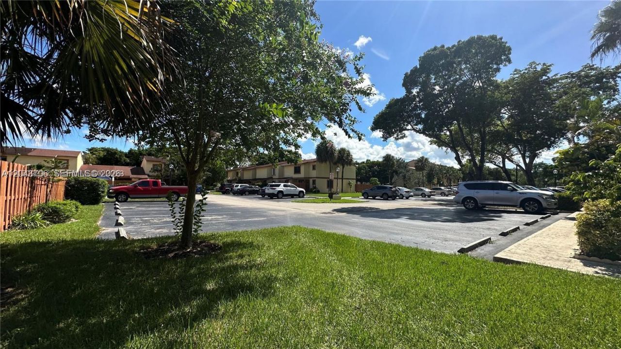 4091 Sierra Te , Unit 4091, Sunrise, FL 33351 Photo