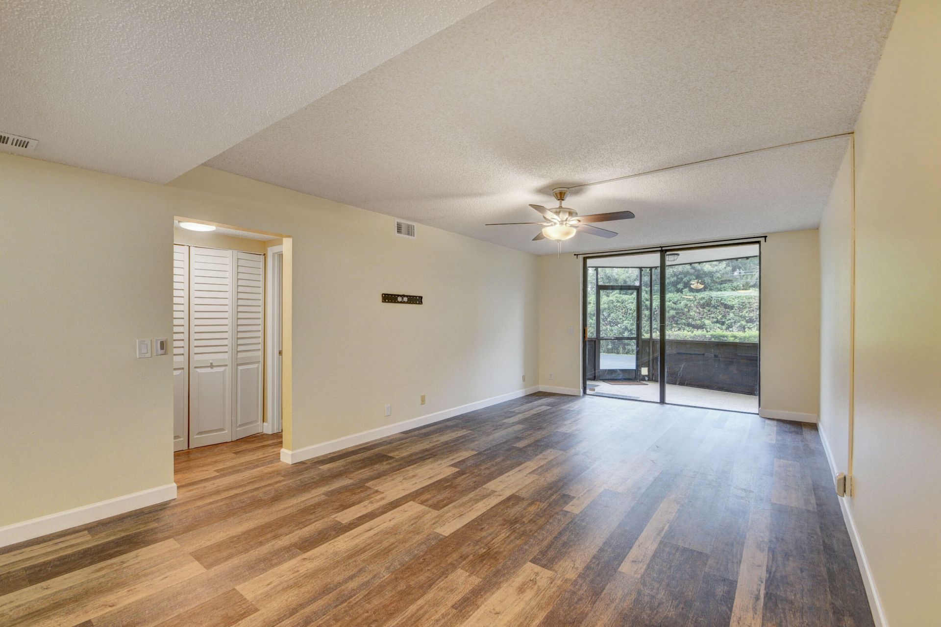 890 N Federal Highway, Unit 103, Lantana, FL 33462 Photo