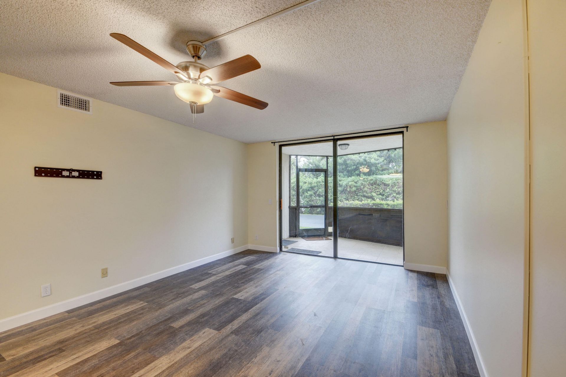 890 N Federal Highway, Unit 103, Lantana, FL 33462 Photo