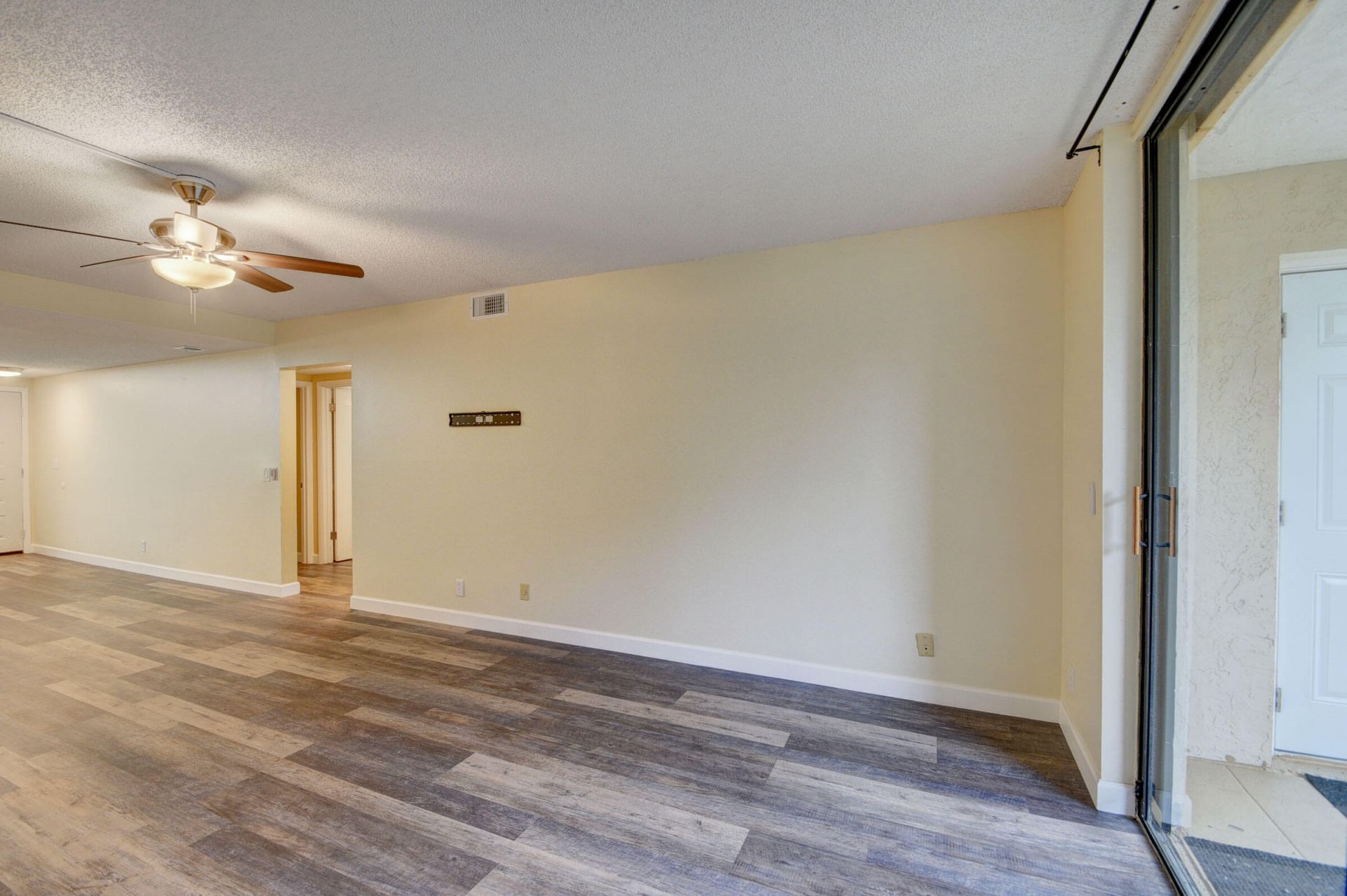 890 N Federal Highway, Unit 103, Lantana, FL 33462 Photo