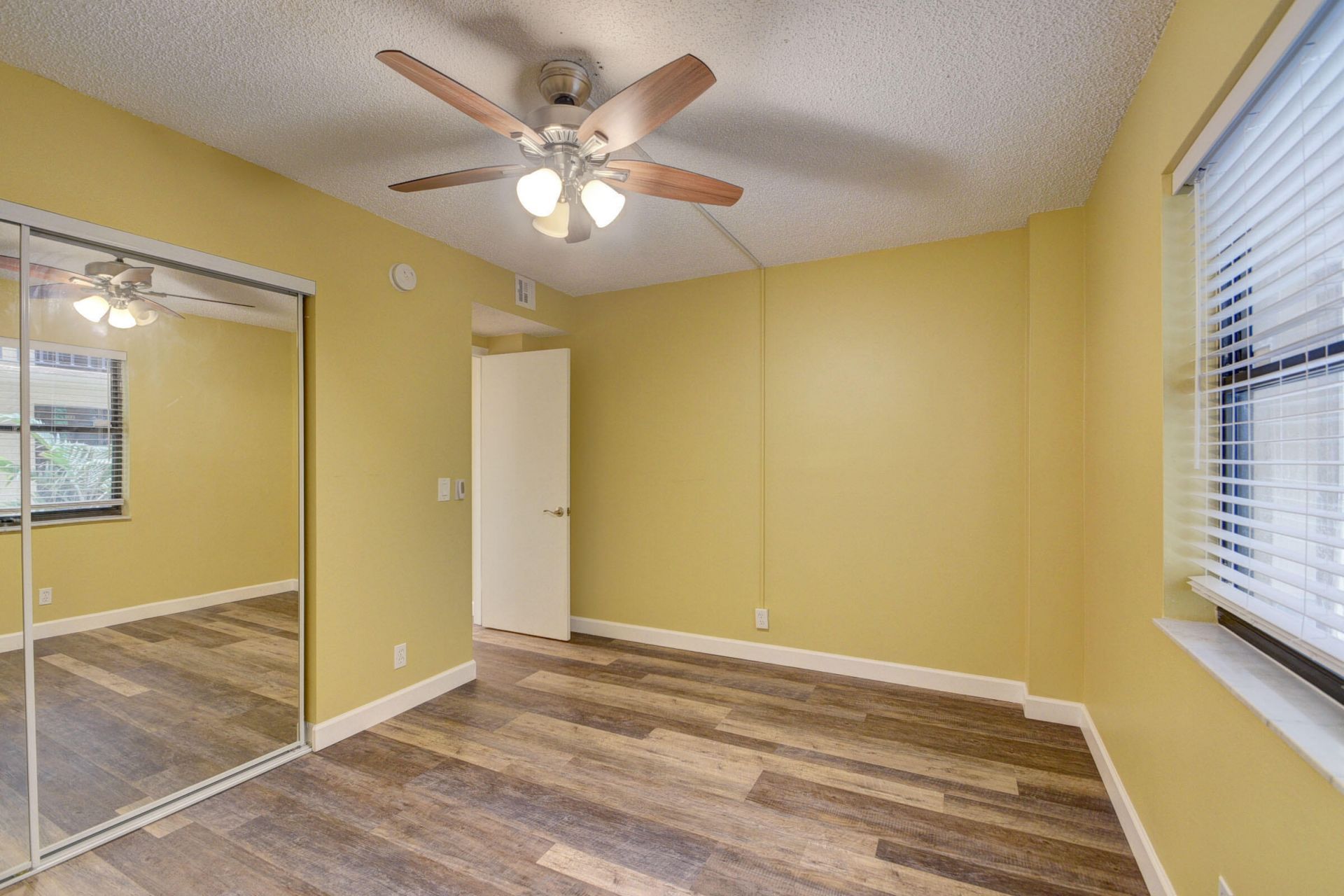 890 N Federal Highway, Unit 103, Lantana, FL 33462 Photo