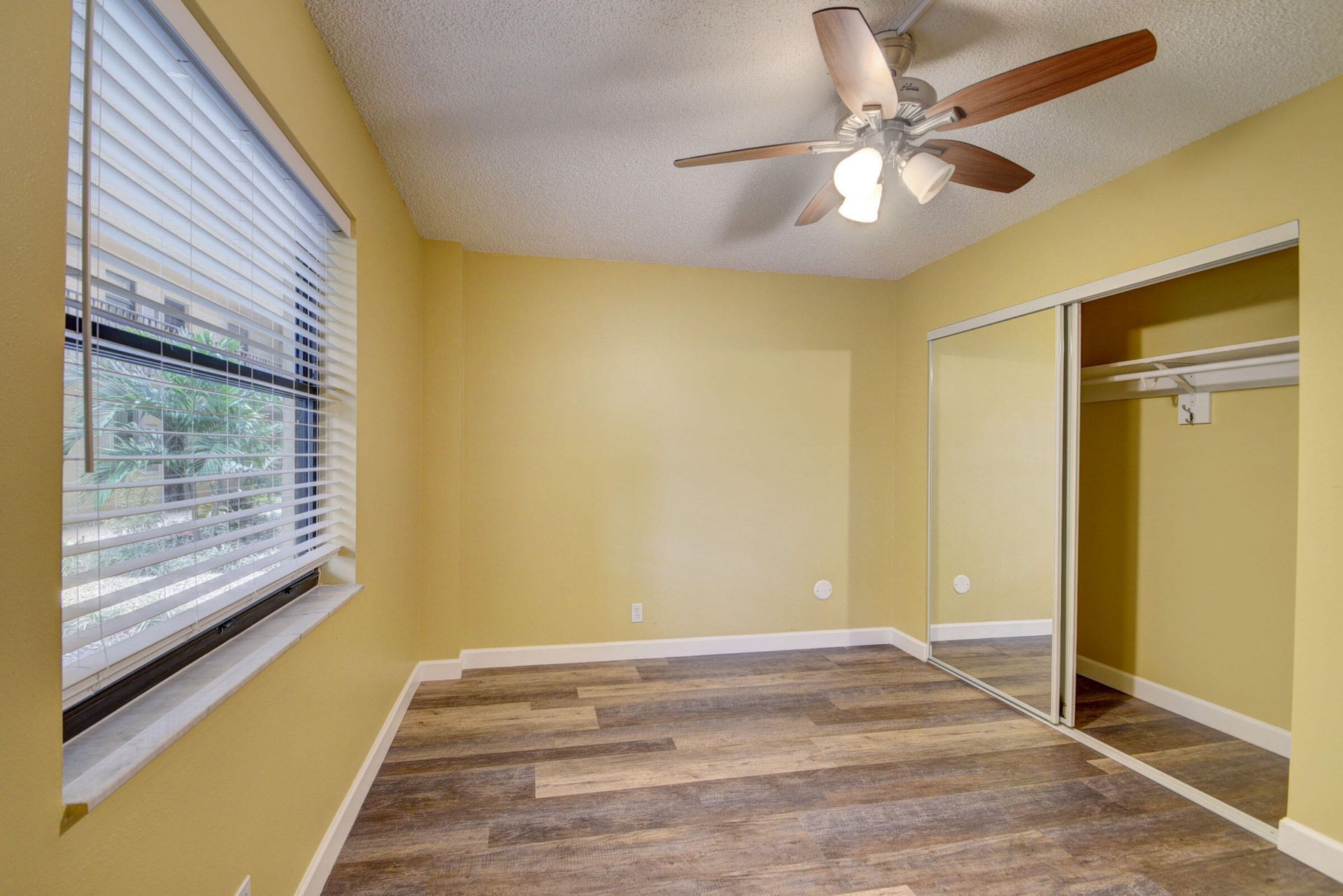 890 N Federal Highway, Unit 103, Lantana, FL 33462 Photo