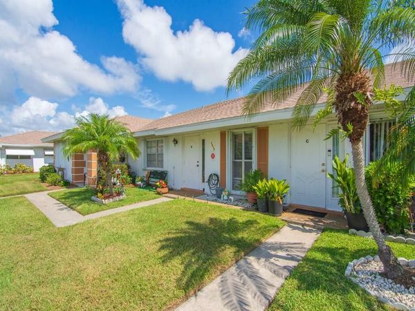 1212 S LAKES END Drive, Unit C, Fort Pierce, FL 34982