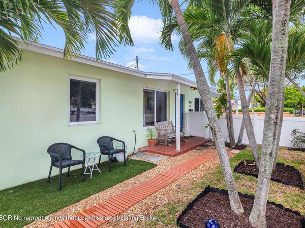 900 Sunset Road, West Palm Beach, FL 33401
