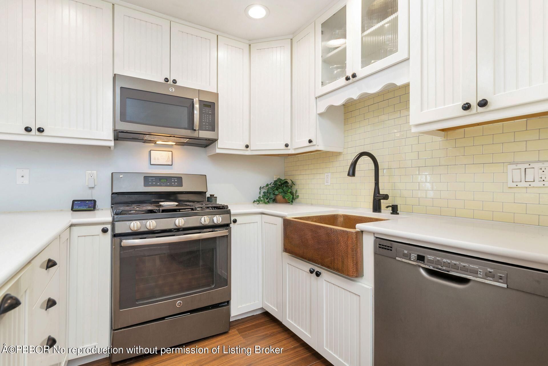 900 Sunset Road, West Palm Beach, FL 33401 Photo