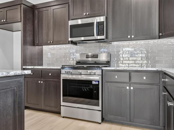 3233 Garner Way, Medford, OR 97504