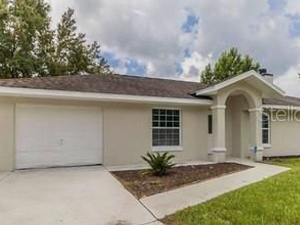 4 PINE CIRCLE DRIVE , OCALA, FL 34472