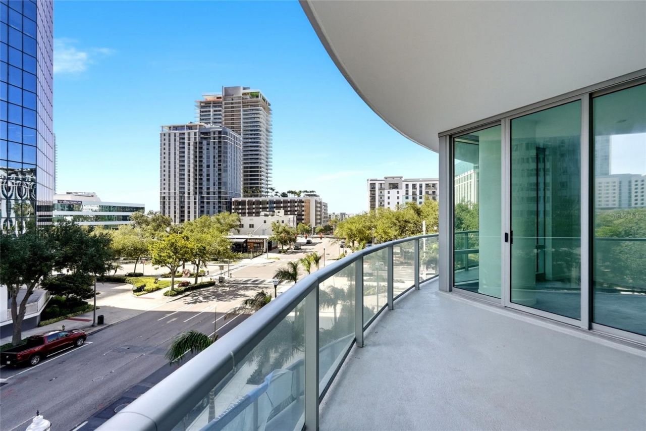 400 Central Avenue, Unit 407, Saint Petersburg, FL 33701 Photo