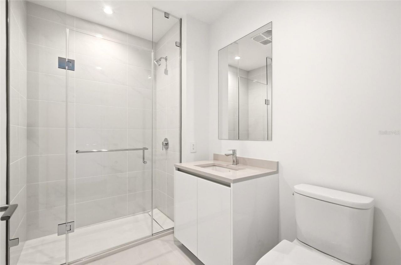 400 Central Avenue, Unit 407, Saint Petersburg, FL 33701 Photo