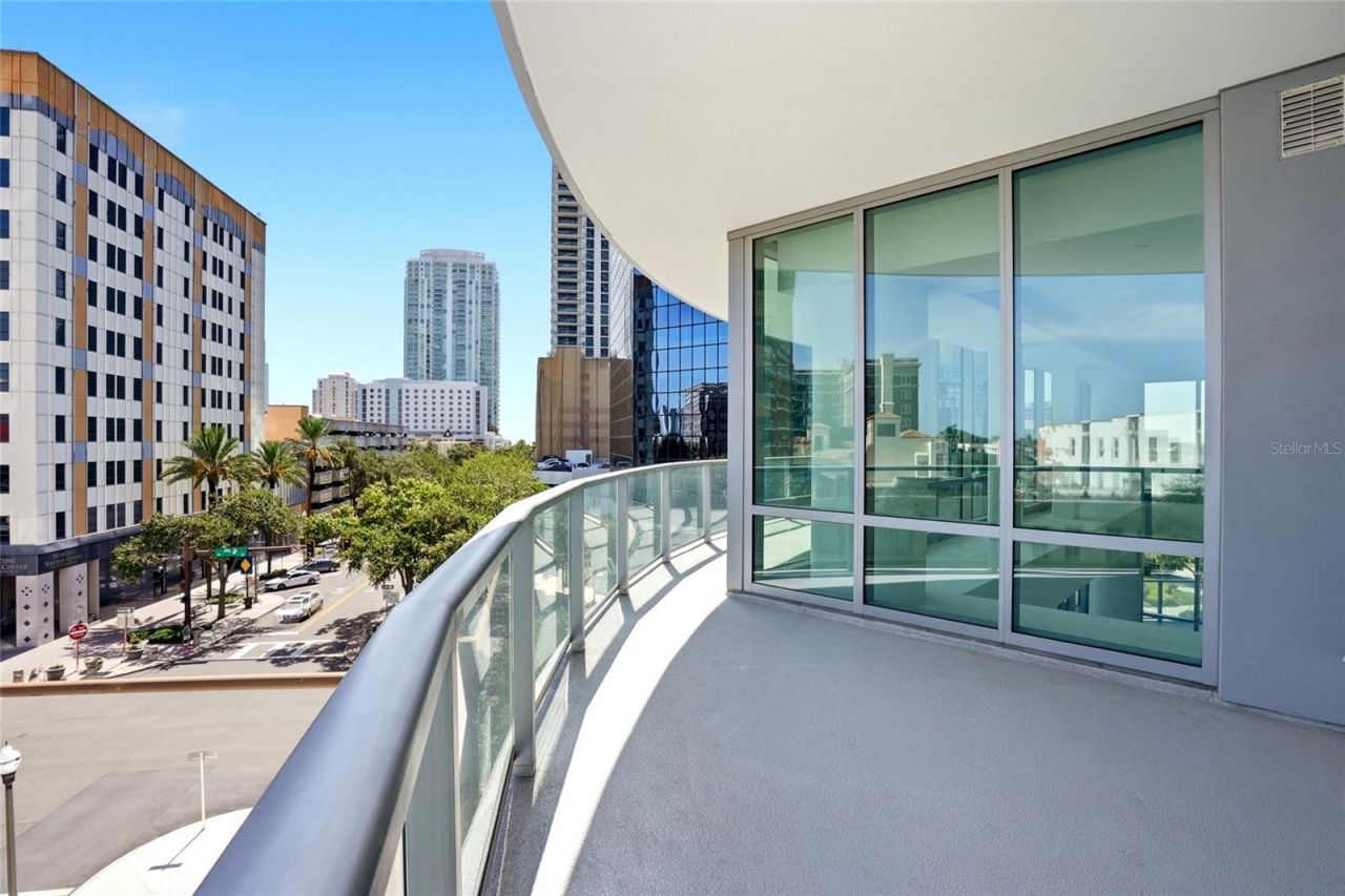 400 Central Avenue, Unit 407, Saint Petersburg, FL 33701 Photo