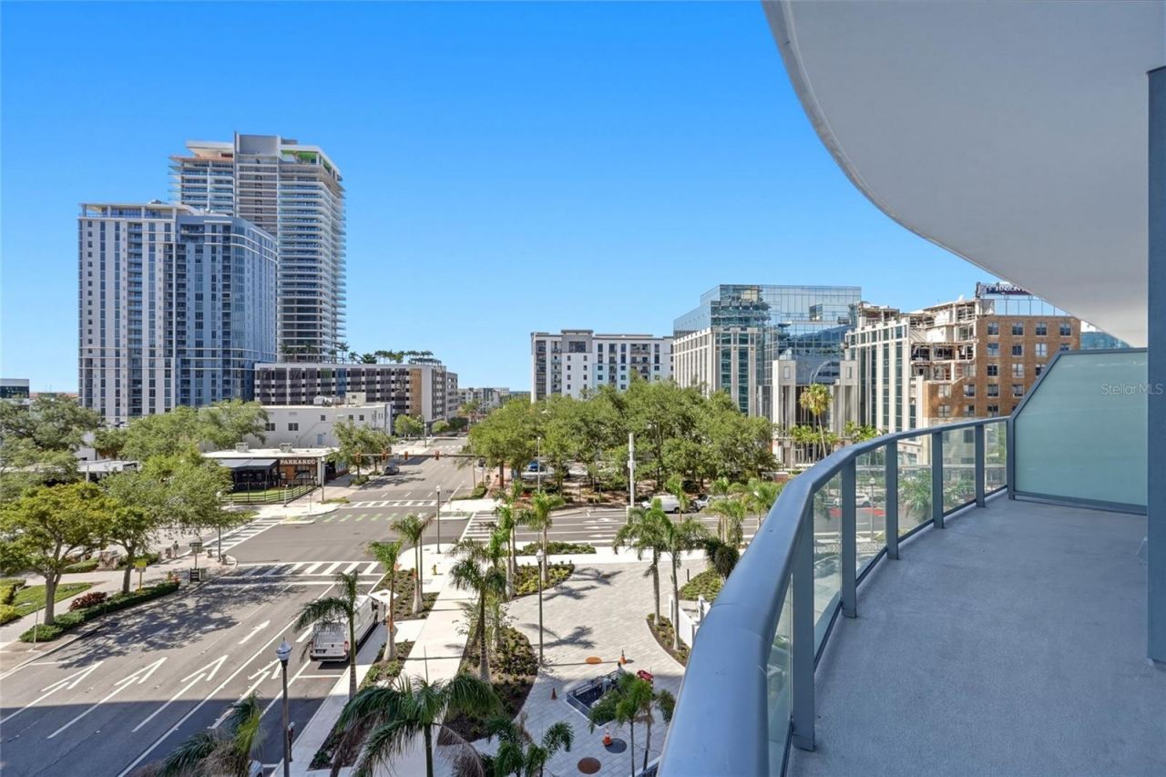 400 Central Avenue, Unit 407, Saint Petersburg, FL 33701 Photo