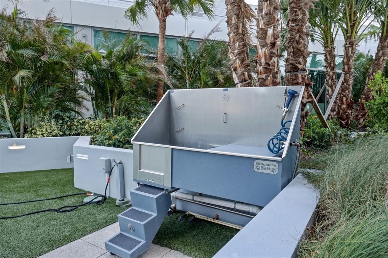 400 Central Avenue, Unit 407, Saint Petersburg, FL 33701 Photo