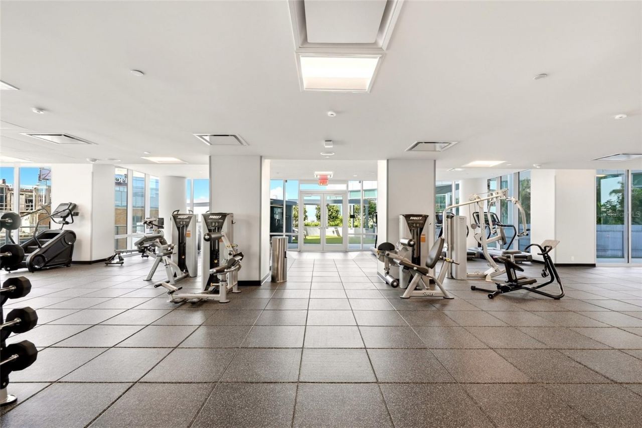 400 Central Avenue, Unit 407, Saint Petersburg, FL 33701 Photo