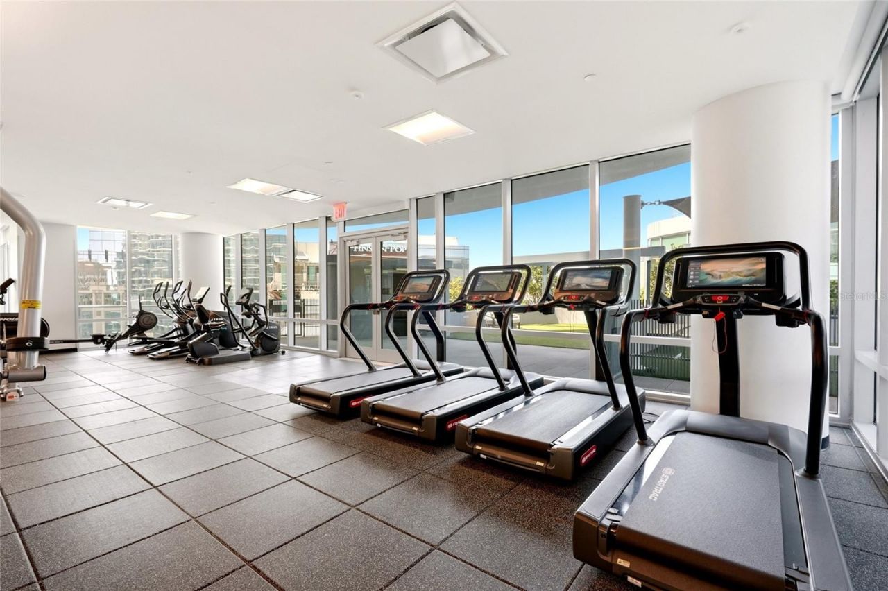 400 Central Avenue, Unit 407, Saint Petersburg, FL 33701 Photo