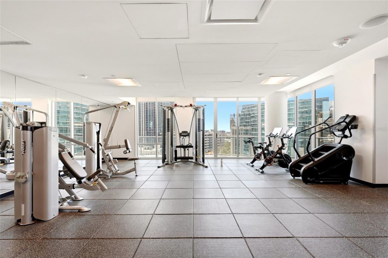 400 Central Avenue, Unit 407, Saint Petersburg, FL 33701 Photo