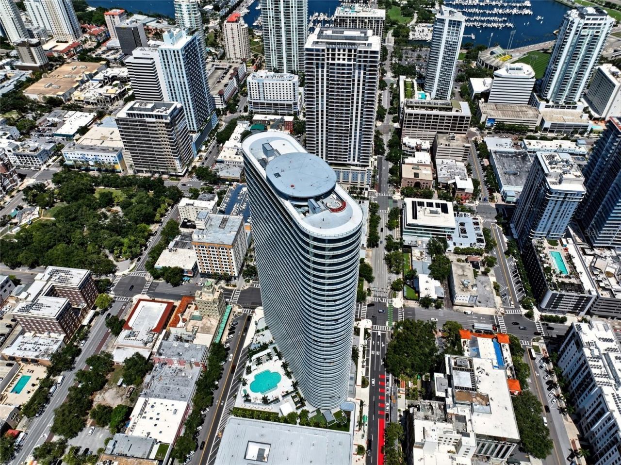 400 Central Avenue, Unit 407, Saint Petersburg, FL 33701 Photo
