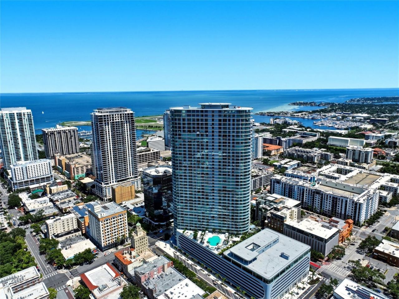 400 Central Avenue, Unit 407, Saint Petersburg, FL 33701 Photo