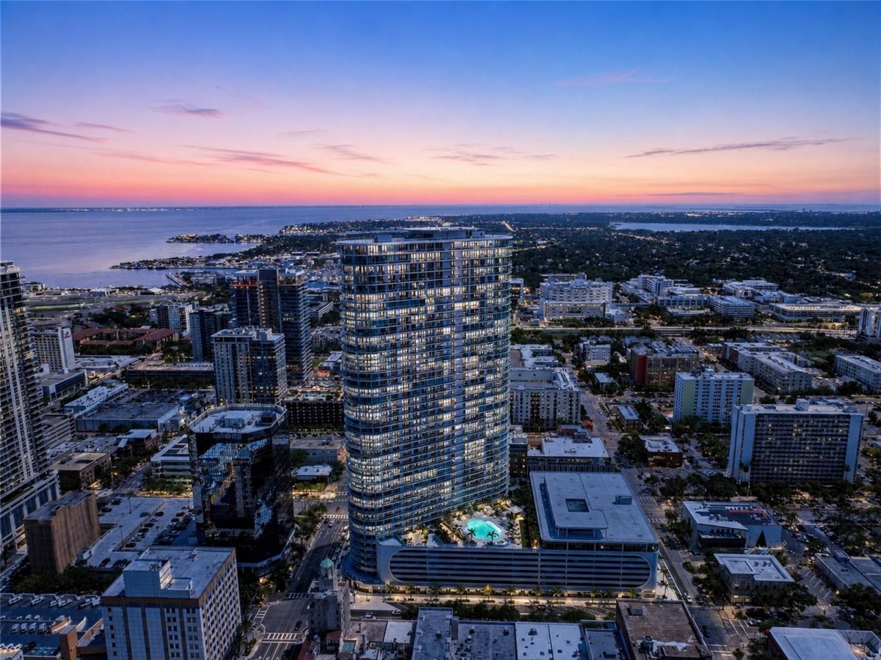 400 Central Avenue, Unit 407, Saint Petersburg, FL 33701 Photo