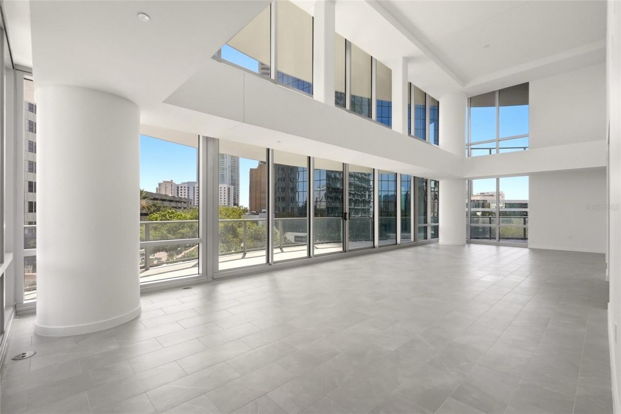 400 Central Avenue, Unit 407, Saint Petersburg, FL 33701 Photo