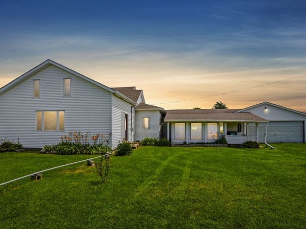17264 E 2500th Street , Annawan, IL 61234