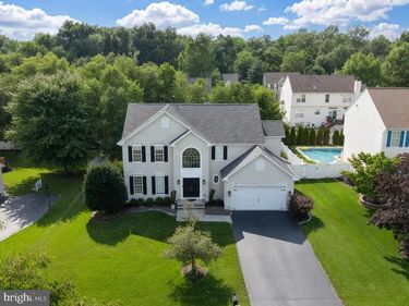 10 AVALON ROAD, PENNINGTON, NJ 08534