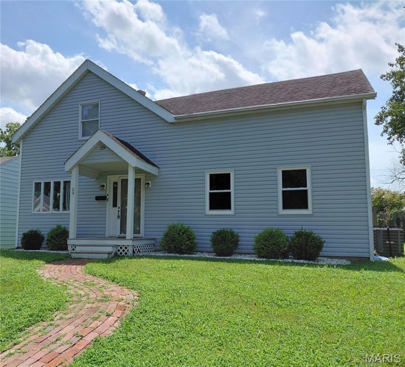 29 N Michigan Avenue , Belleville, IL 62221 Main Photo