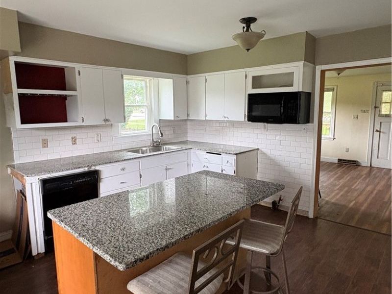 322 W Main Street , Canfield, OH 44406 Photo 6