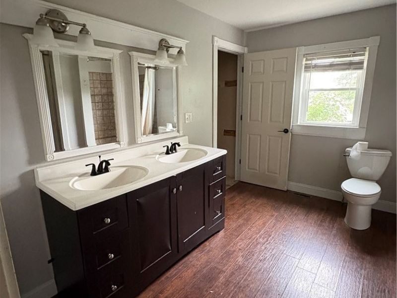 322 W Main Street , Canfield, OH 44406 Photo 8