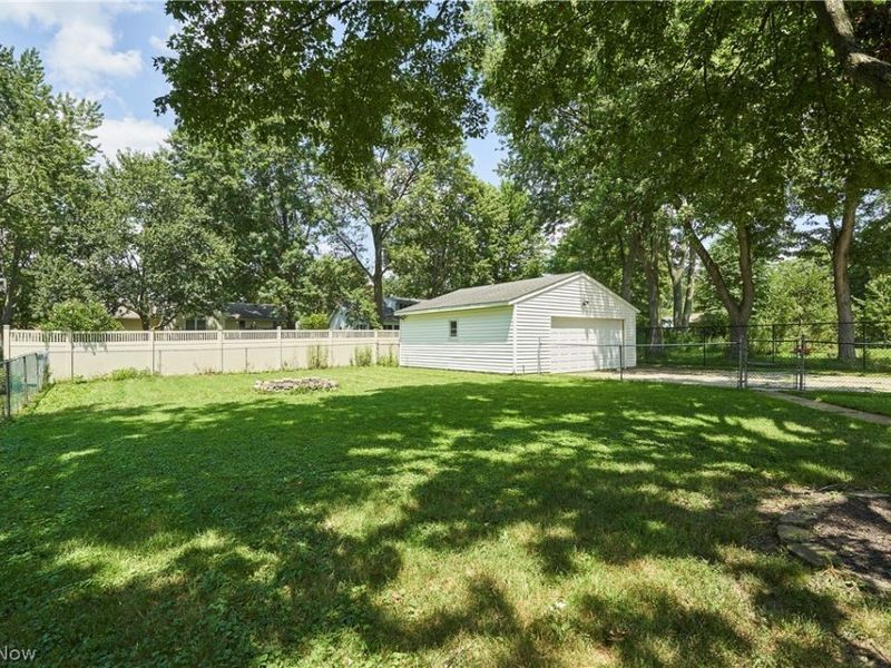 230 Valley View Drive , Wadsworth, OH 44281 Photo 18