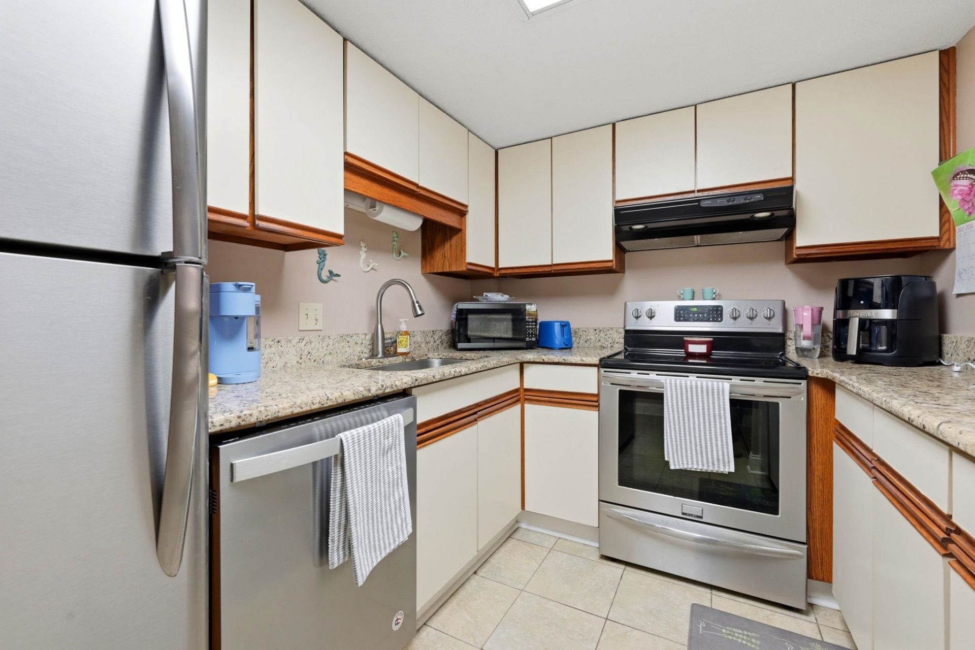 5511 N Ocean Blvd. Photo 16