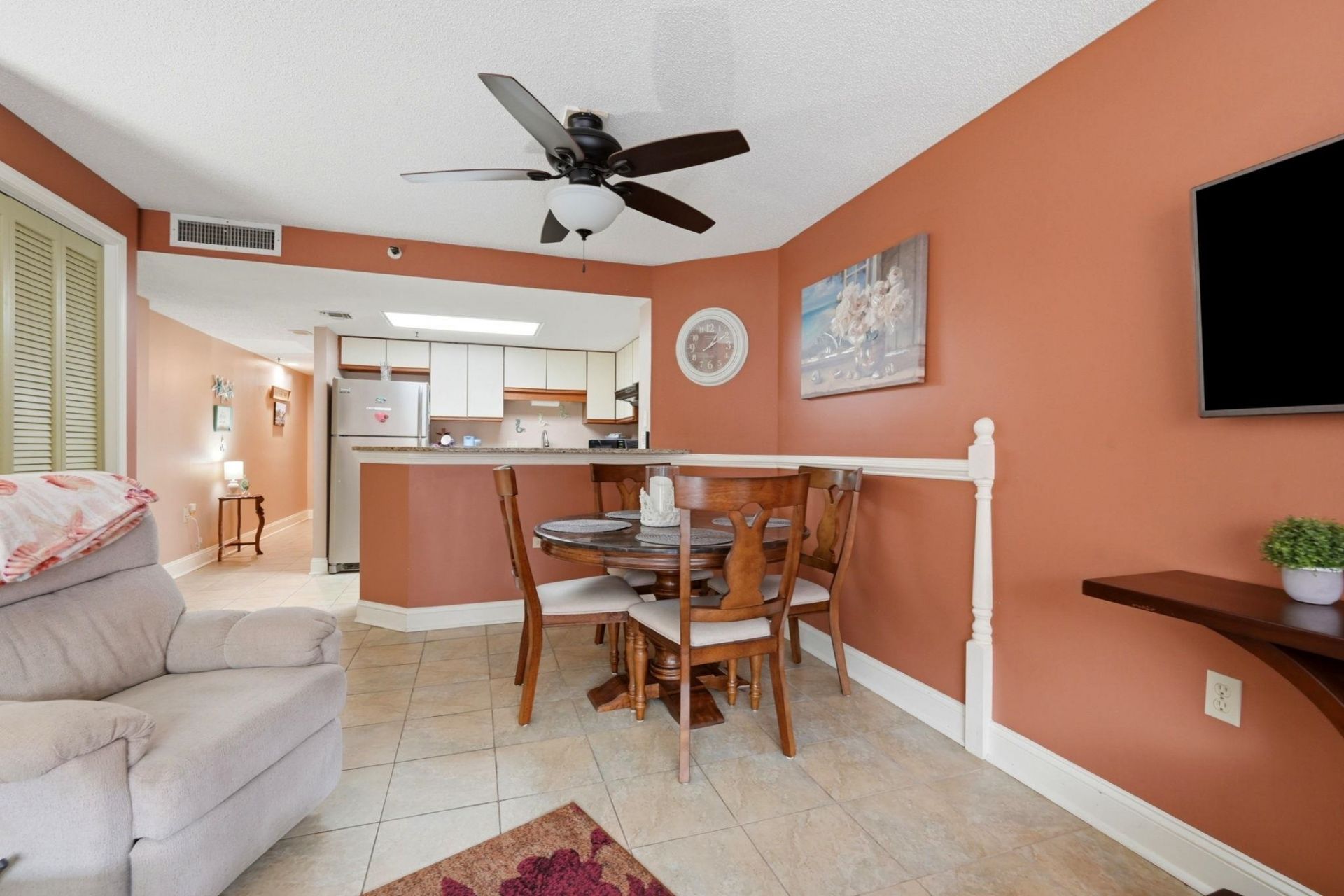5511 N Ocean Blvd. Photo 9