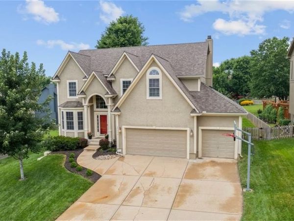 22414 W 45th Street, Shawnee, KS 66226