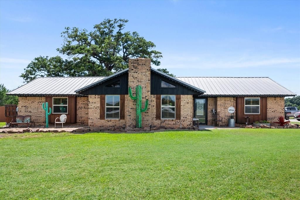 700 Interstate 45 S, Fairfield, TX 75840 Main Photo