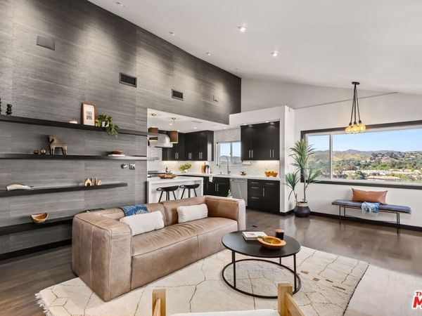 28207 Laura La Plante Drive, Agoura Hills, CA 91301