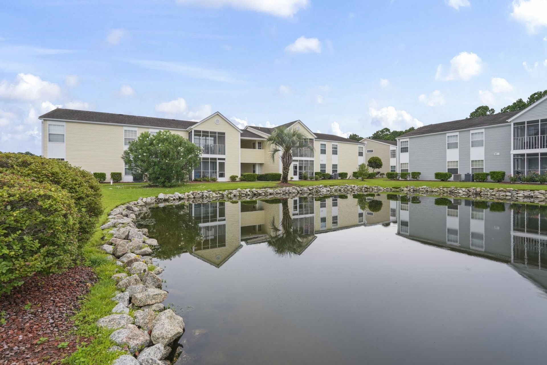 2225 Clearwater Dr. Photo 1