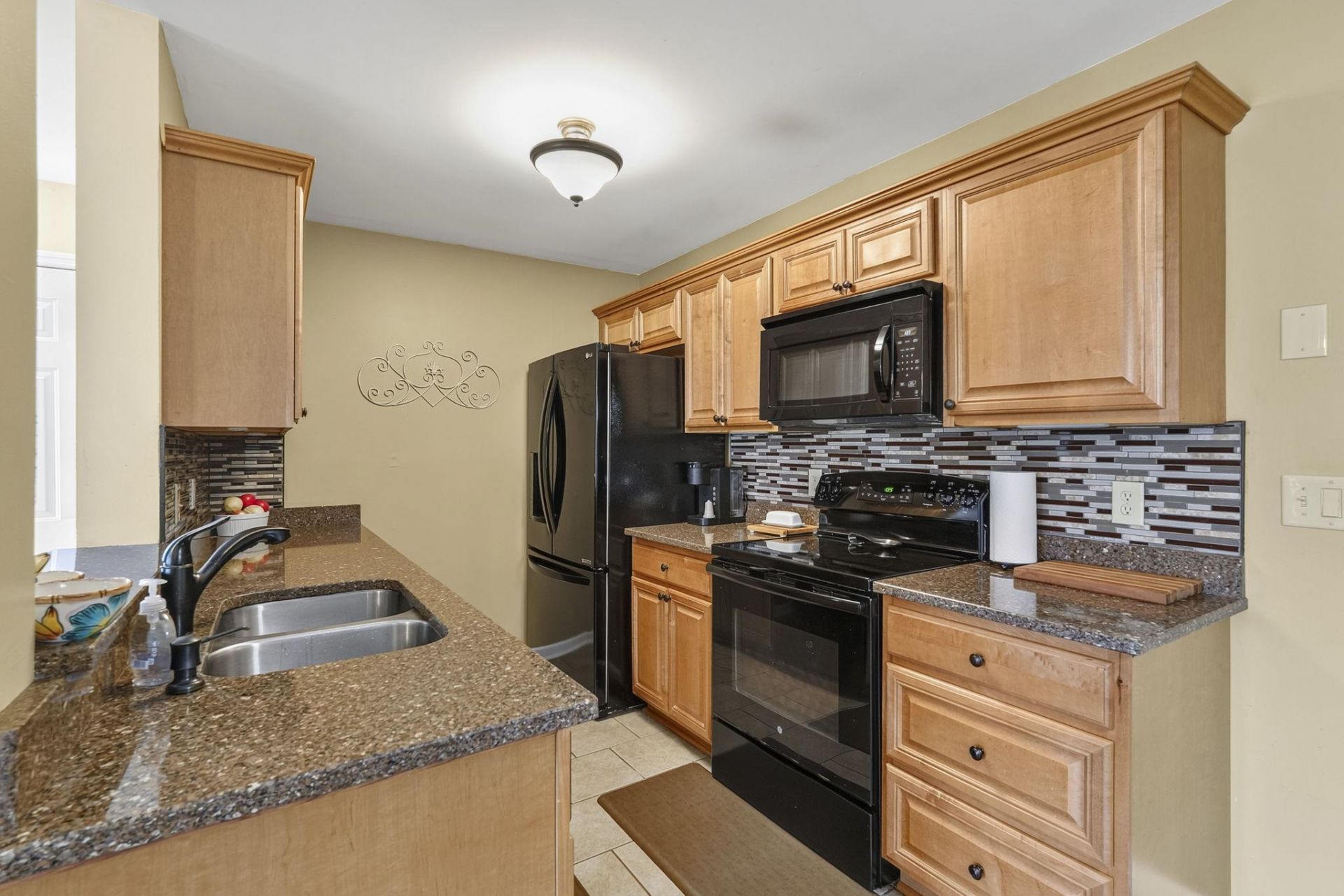 2225 Clearwater Dr. Photo 16