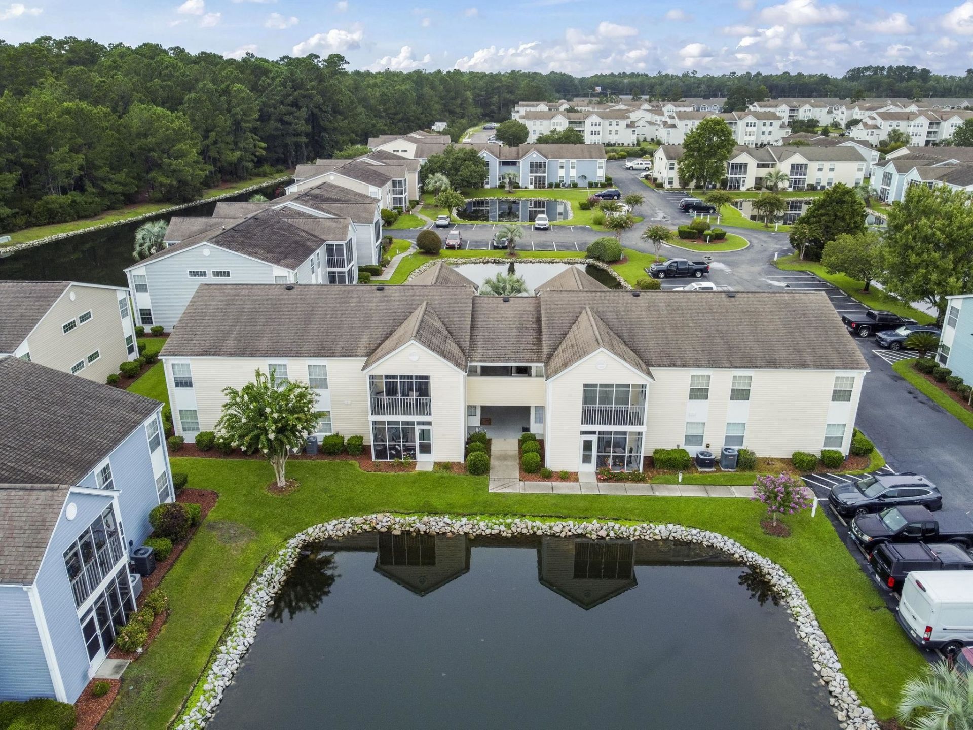 2225 Clearwater Dr. Photo 4