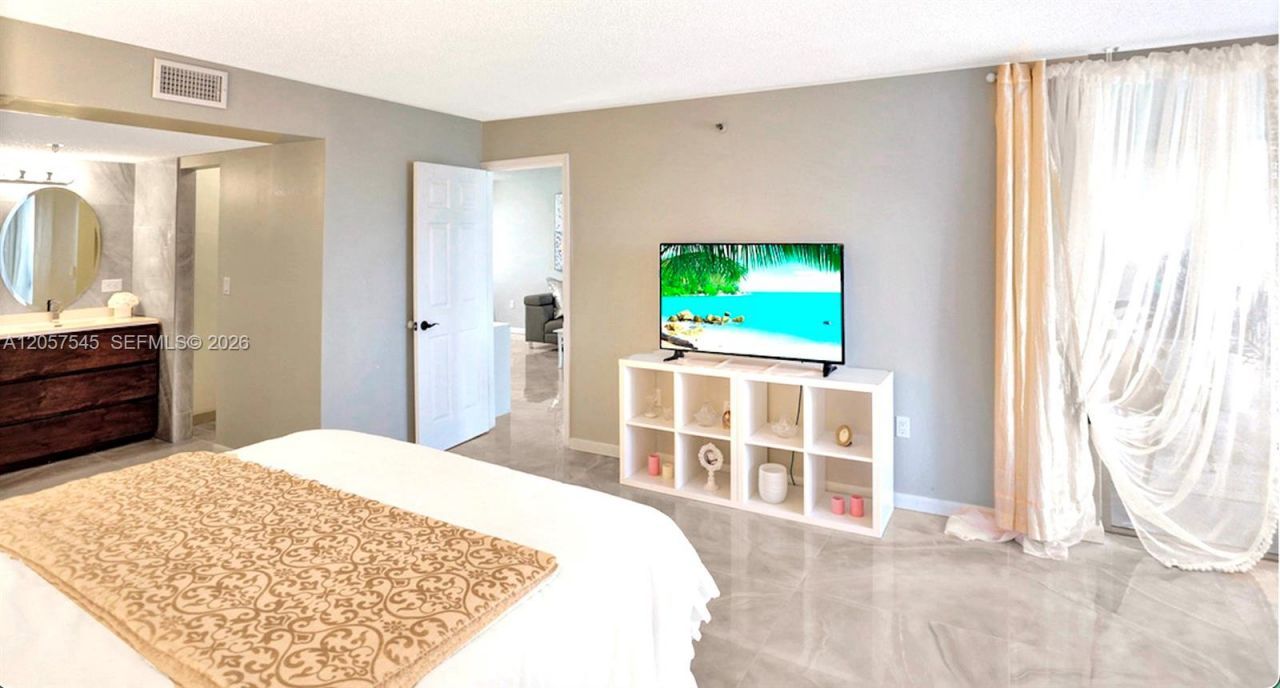 3940 Inverrary Blvd , Unit 703-A, Lauderhill, FL 33319 Photo