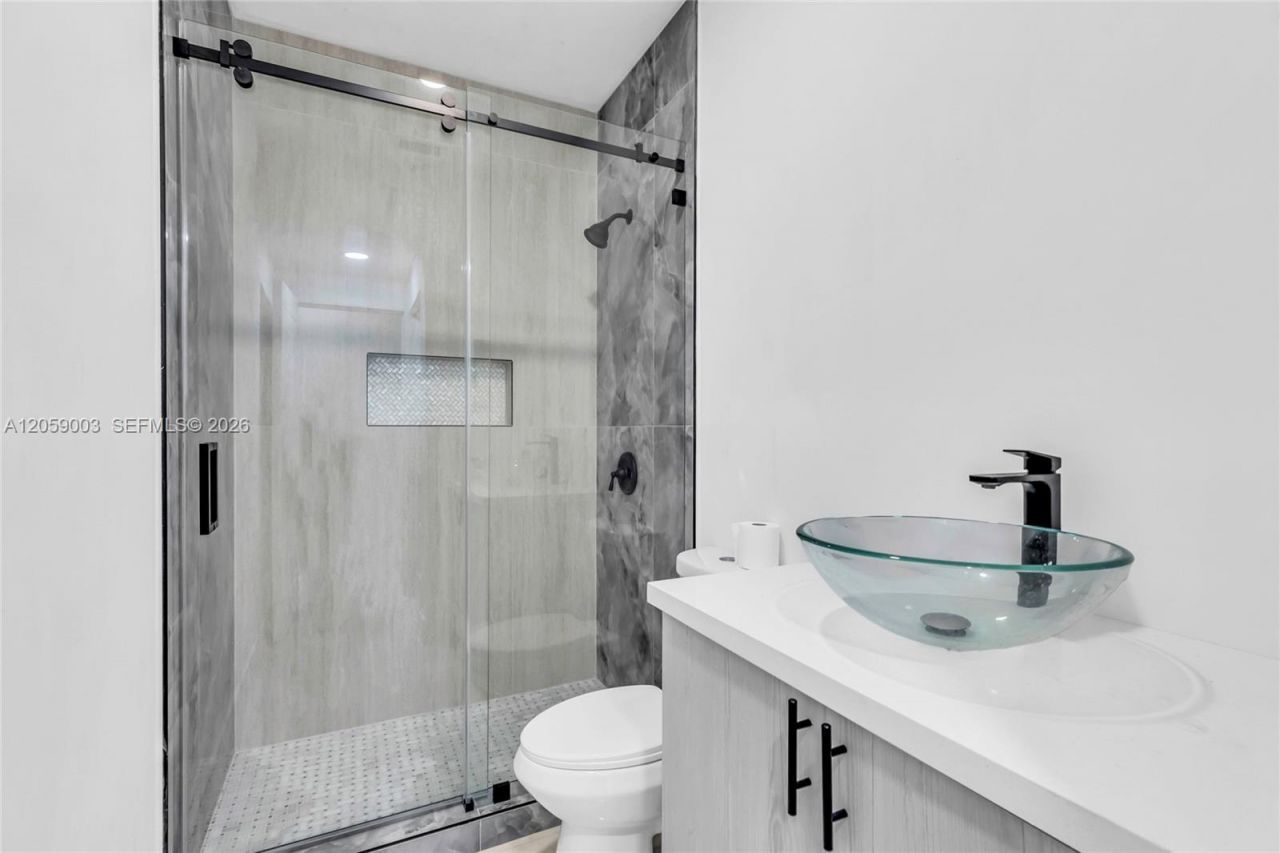 8651 SW 12th St , Pembroke Pines, FL 33025 Photo