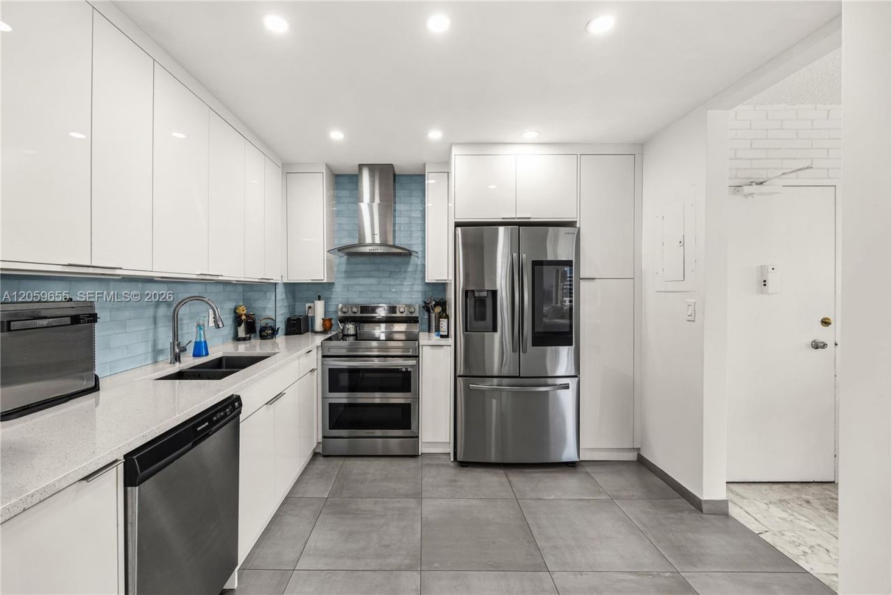 1950 S Ocean Dr, Unit 5F, Hallandale Beach, FL 33009 Photo