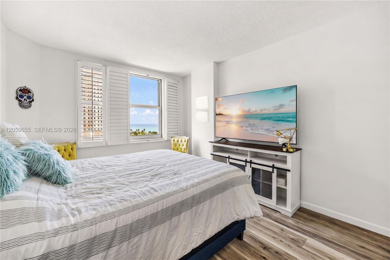 1950 S Ocean Dr, Unit 5F, Hallandale Beach, FL 33009 Photo