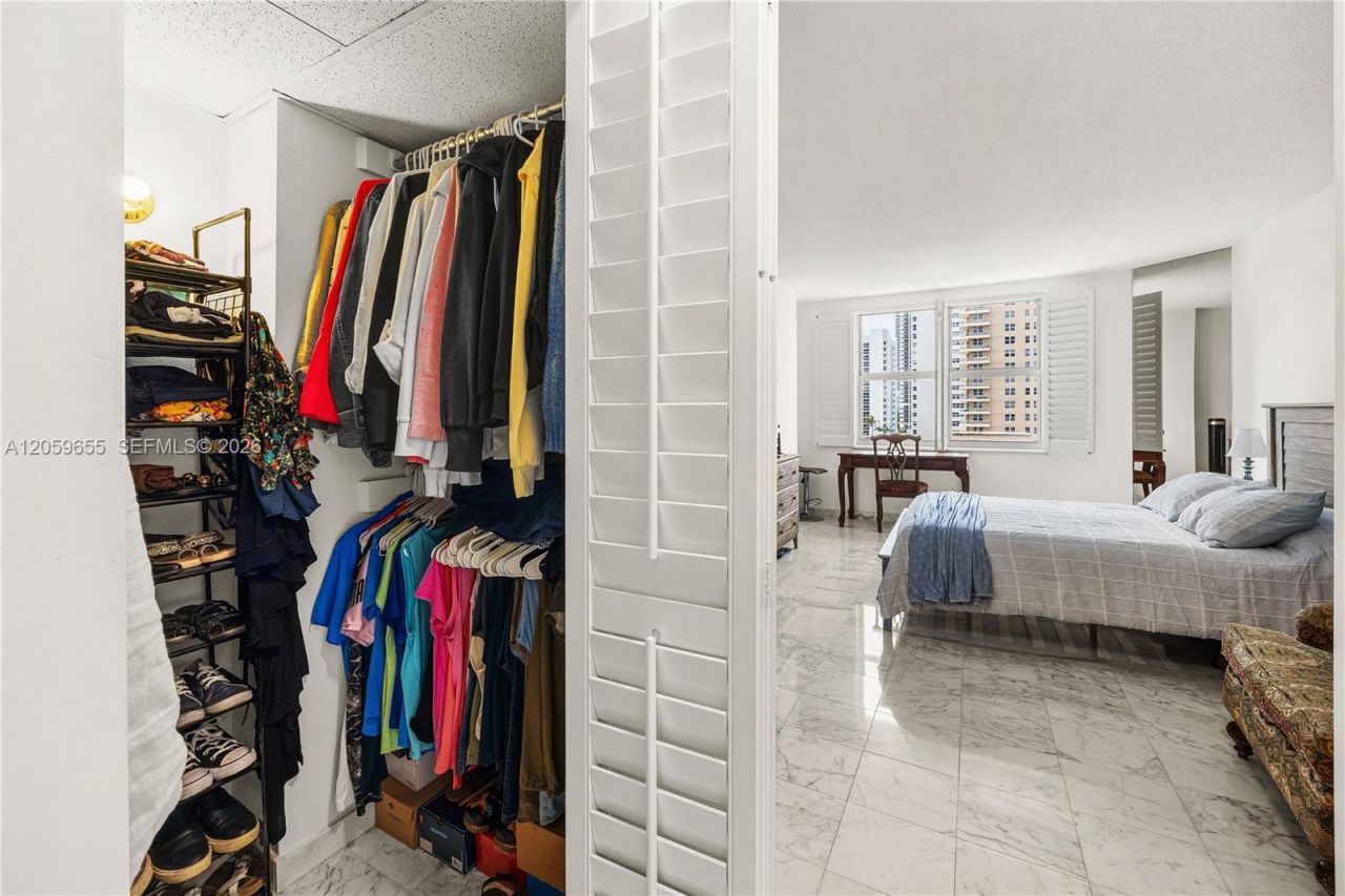1950 S Ocean Dr, Unit 5F, Hallandale Beach, FL 33009 Photo